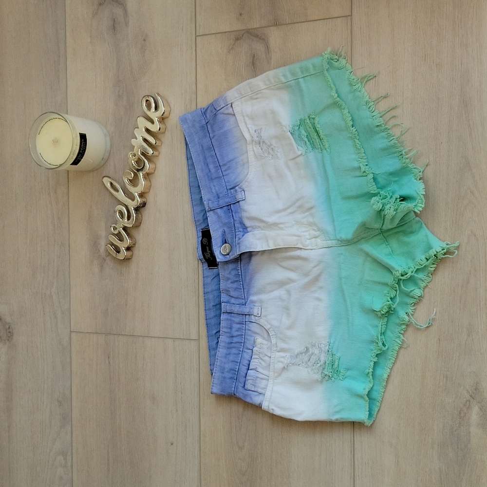 Klique B Ombre‎ Shorts